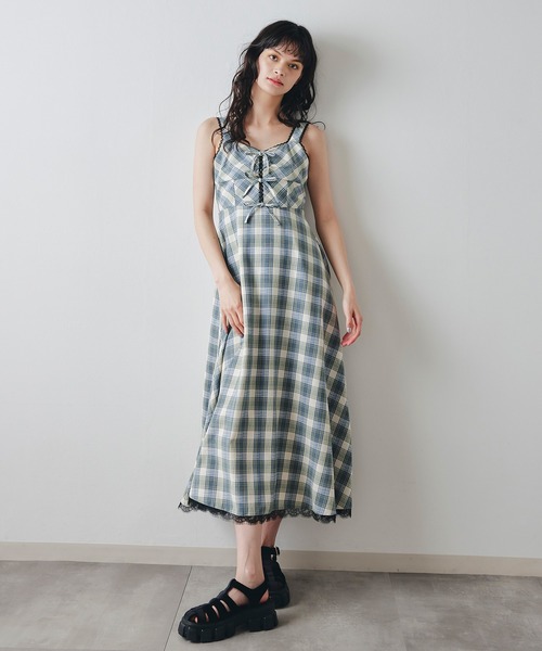 REDYAZEL（レディアゼル）の「レーストリムチェックリボンフリルロングワンピース（ワンピース・レディース・ブラック系その他/ベージュ系その他/ブルー系その他・FREE）」の4枚目の写真