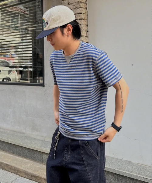 INTEMPOMOOD(インテンポムード)の「オーシャンストライプフィグクロップTシャツ : 2カラー(Tシャツ/カットソー・メンズ・ブラック/ネイビー・MEDIUM/LARGE)」の7枚目の写真