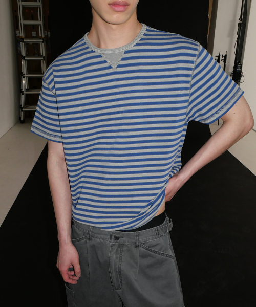 INTEMPOMOOD(インテンポムード)の「オーシャンストライプフィグクロップTシャツ : 2カラー(Tシャツ/カットソー・メンズ・ブラック/ネイビー・MEDIUM/LARGE)」の9枚目の写真