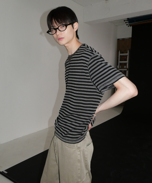 INTEMPOMOOD(インテンポムード)の「オーシャンストライプフィグクロップTシャツ : 2カラー(Tシャツ/カットソー・メンズ・ブラック/ネイビー・MEDIUM/LARGE)」の13枚目の写真