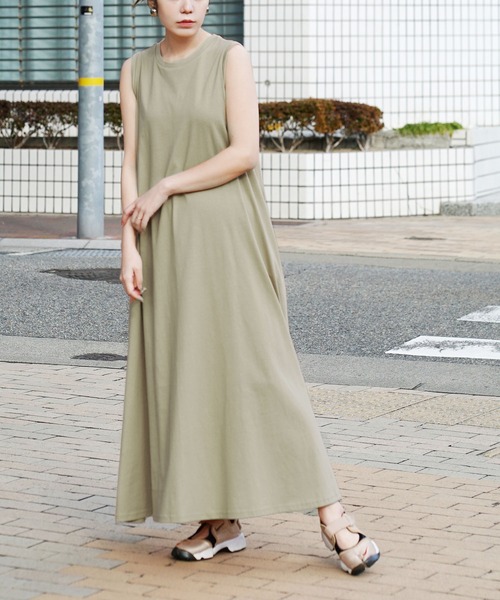zootie(ズーティー)の「汗しみない カップ付きノースリーブワンピース(ワンピース・レディース・ベージュ系/グレイッシュブルー/ブラック/レッド系/カーキ系/杢グレー/ダークカーキ/モカ/イエロー系その他/ラベンダー/ネイビー・M-L/L-XL)」の7枚目の写真