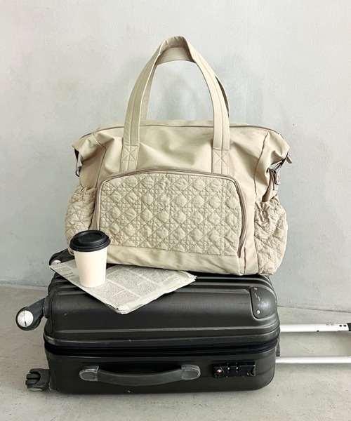 wears(ウェアーズ)の「【大容量・多収納】キルティング2wayボストンバッグ マザーズバッグ(ボストンバッグ・レディース・アイボリー/ベージュ/ブラック/ピンク・FREE)」の7枚目の写真