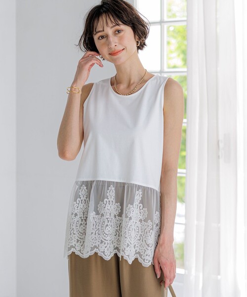23区 S(ニジュウサンクチイサイサイズ)の「ファインエンブロイダリーコンビ レイヤード カットソー(Tシャツ/カットソー・レディース・ホワイト系/ブラック系・32)」の1枚目の写真