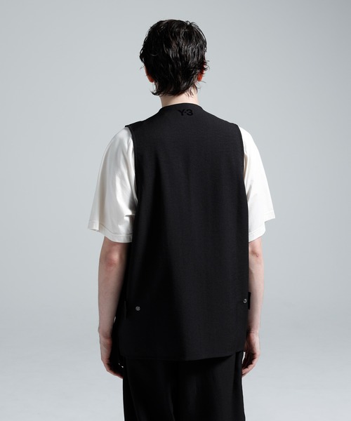 Y-3(ワイスリー)の「M SU POCKET VEST(その他アウター・メンズ・ブラック・MEDIUM/SMALL/X-SMALL)」の2枚目の写真