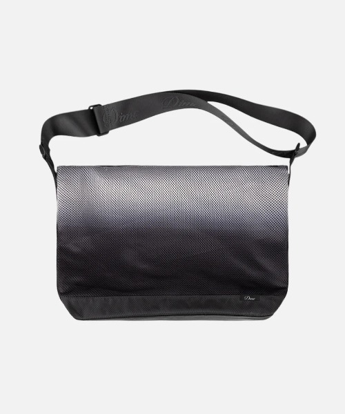 DIME(ダイム)の「Dime/ダイム/Gradient Messenger Bag(メッセンジャーバッグ・メンズ・ブラック・F)」の1枚目の写真
