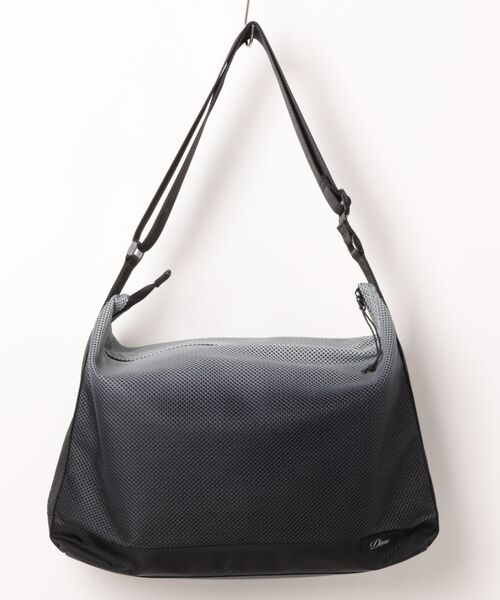 DIME(ダイム)の「Dime/ダイム/Gradient Messenger Bag(メッセンジャーバッグ・メンズ・ブラック・F)」の6枚目の写真