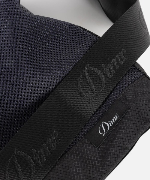 DIME(ダイム)の「Dime/ダイム/Gradient Messenger Bag(メッセンジャーバッグ・メンズ・ブラック・F)」の10枚目の写真