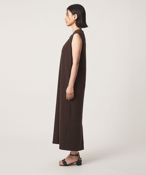A DAY IN THE LIFE UNITED ARROWS(アデイインザライフユナイテッドアローズ)の「カット ヘンリーネックワンピース <A DAY IN THE LIFE>(ワンピース・レディース・ダークブラウン/ネイビー/ダークグレー・FREE)」の8枚目の写真
