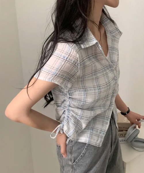 VIVID LADY(ビビッドレディー)の「ドロスト ショート丈 チェック半袖シャツ(シャツ/ブラウス・レディース・ネイビー/アイボリー・FREE)」の3枚目の写真