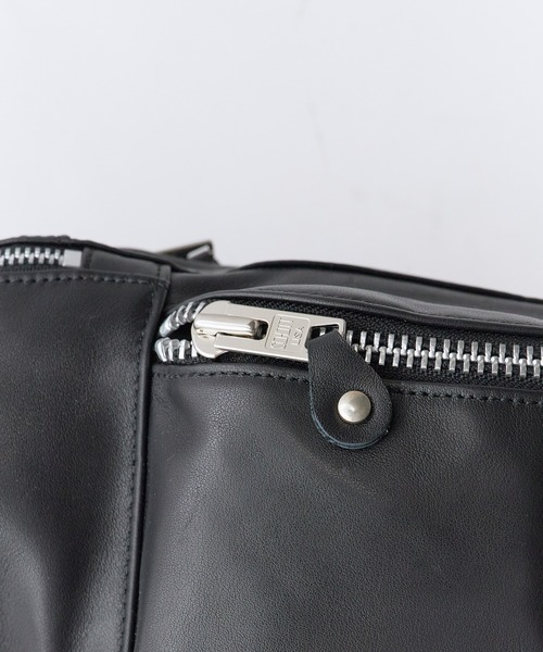 Schott(ショット)の「Schott/ショット RIDERS BODY BAG ライダースボディバッグ 本革 牛革 レザー メンズ 2026年 夏 夏服(ボディバッグ/ウエストポーチ・メンズ・ブラック・FREE)」の3枚目の写真