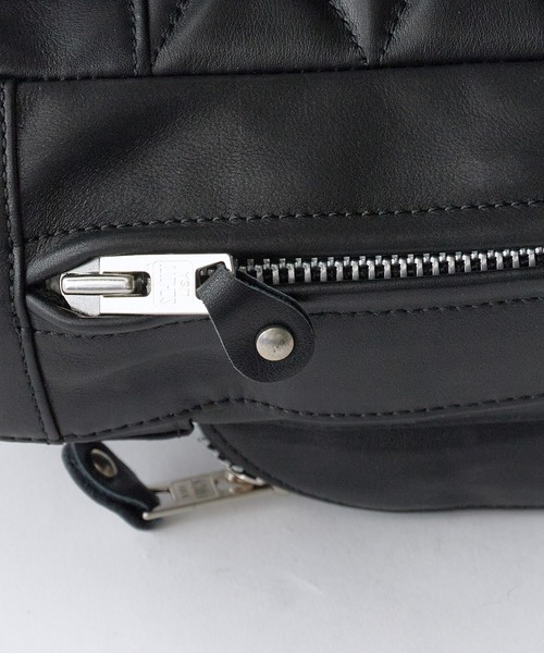 Schott(ショット)の「Schott/ショット RIDERS BODY BAG ライダースボディバッグ 本革 牛革 レザー メンズ 2026年 夏 夏服(ボディバッグ/ウエストポーチ・メンズ・ブラック・FREE)」の12枚目の写真