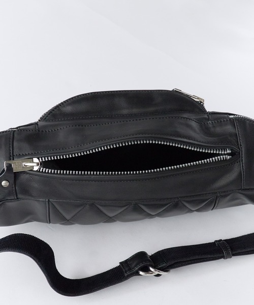 Schott(ショット)の「Schott/ショット RIDERS BODY BAG ライダースボディバッグ 本革 牛革 レザー メンズ 2026年 夏 夏服(ボディバッグ/ウエストポーチ・メンズ・ブラック・FREE)」の16枚目の写真