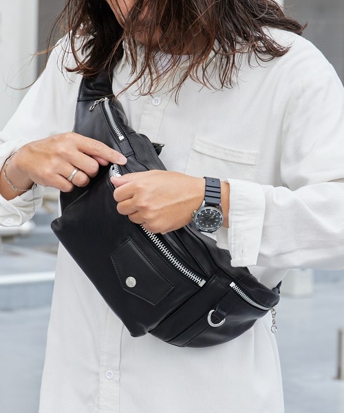 Schott(ショット)の「Schott/ショット RIDERS BODY BAG ライダースボディバッグ 本革 牛革 レザー メンズ 2026年 夏 夏服(ボディバッグ/ウエストポーチ・メンズ・ブラック・FREE)」の19枚目の写真