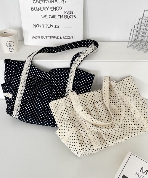 mebole(メボレ)の「dot lace tote bag(トートバッグ・レディース・アイボリー/ブラック・FREE)」の2枚目の写真