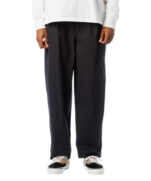 Sandinista(サンディニスタ)の「Gentleman Tuck Pants / タック入り撥水パンツ(その他パンツ・メンズ・チャコール/ブラック・LARGE/MEDIUM/SMALL)」の6枚目の写真