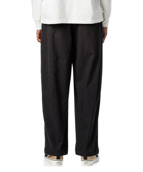 Sandinista(サンディニスタ)の「Gentleman Tuck Pants / タック入り撥水パンツ(その他パンツ・メンズ・チャコール/ブラック・LARGE/MEDIUM/SMALL)」の9枚目の写真