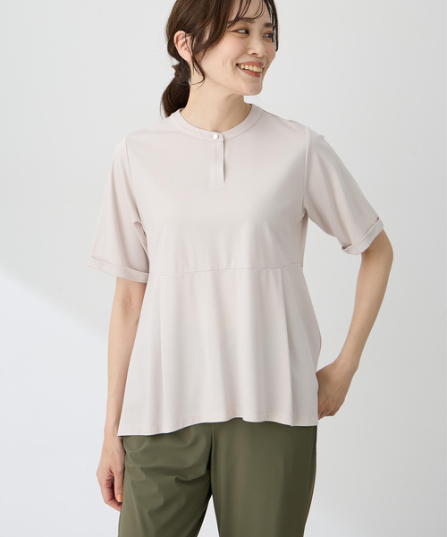 A/C DESIGN BY ALPHA CUBIC（エーシーデザインバイアルファキュービック）の「クルーネックペプラムTシャツ【ひやツヤ・UVカット・接触冷感】（Tシャツ/カットソー・レディース・ネイビー/サックスブルー/ライトグレー・M/L）」の4枚目の写真
