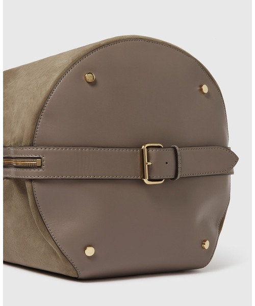 STELLA McCARTNEY(ステラマッカートニー)の「Appaloosa Medium Bucket Bag / アパルーサ ミディアム バケットバッグ(トートバッグ・レディース・サンドベージュ・ONE SIZE)」の6枚目の写真