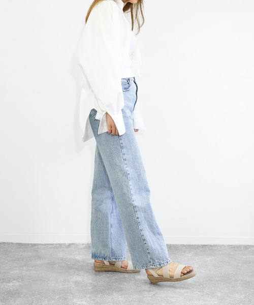 SOROTTO(ソロット)の「【軽量】クロスゴムで楽にフィット!4cmウエッジソールサンダル(サンダル・レディース・ブラック/ブラウン/アイボリー・LL/L/M/S)」の4枚目の写真