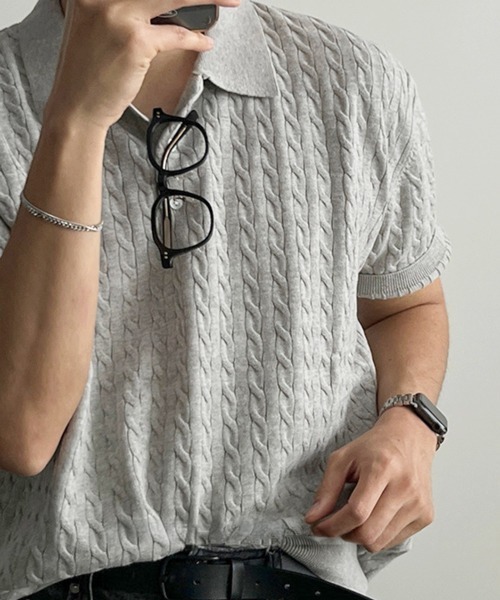NOWLE(ノウル)の「【NOWLE】ケーブル編み ポロニット 半袖 ポロシャツ / リラックス サマーニット トップス(ポロシャツ・メンズ・グレー/ブラック・X-LARGE/LARGE/MEDIUM)」の4枚目の写真