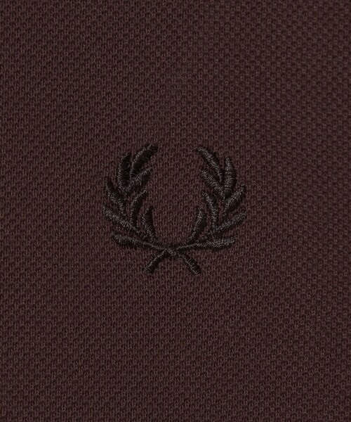 FRED PERRY(フレッドペリー)の「【別注】<FRED PERRY>ロングスリーブ Tシャツ(Tシャツ/カットソー・メンズ・ダークブラウン/オフホワイト/ダークグレー・XL/L/M)」の11枚目の写真