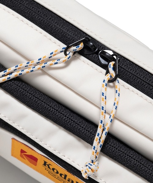 KODAK(コダック)の「コダックアパレル Essential Square Mini Cross Bag 2.0(ショルダーバッグ・メンズ・アイボリー・フリ-)」の4枚目の写真