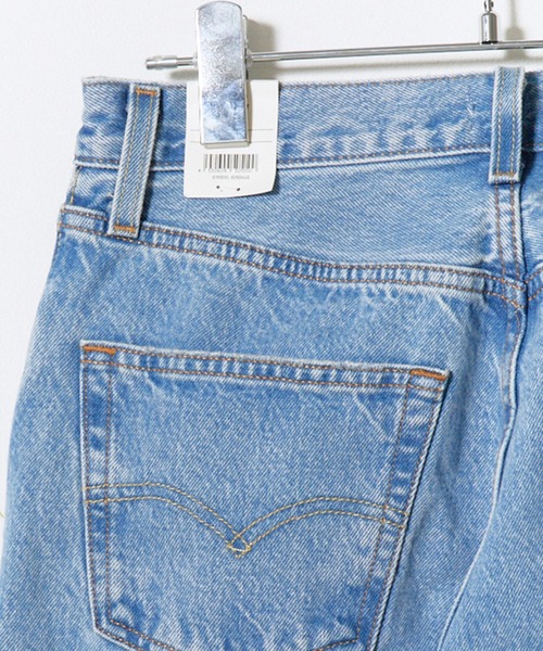 Levi's(リーバイス)の「LEVI'S/リーバイス 501 '90s ジーンズ デニムパンツ ジーパン ストレート 淡色 ボタンフライ レディース 2026年 秋 秋服 冬 冬服(デニムパンツ・レディース・ライトインディゴブルー・W25xL30/W26xL30/W27xL30)」の4枚目の写真