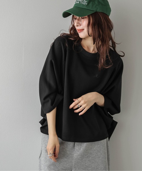 La-gemme(ラジェム)の「ドルマンスリーブトップス/レザー調タグ/快適ポンチ素材(Tシャツ/カットソー・レディース・ブラック/ベージュ/カーキ/杢グレー・フリー)」の8枚目の写真