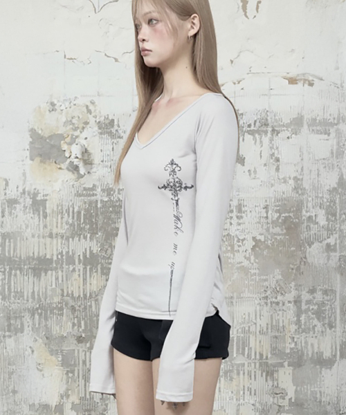 ETRE AU SOMMET(エトレオソメ)の「Back Double Cross Printing Long Sleeve (Gray)(Tシャツ/カットソー・レディース・チャコールグレー・FREE)」の2枚目の写真