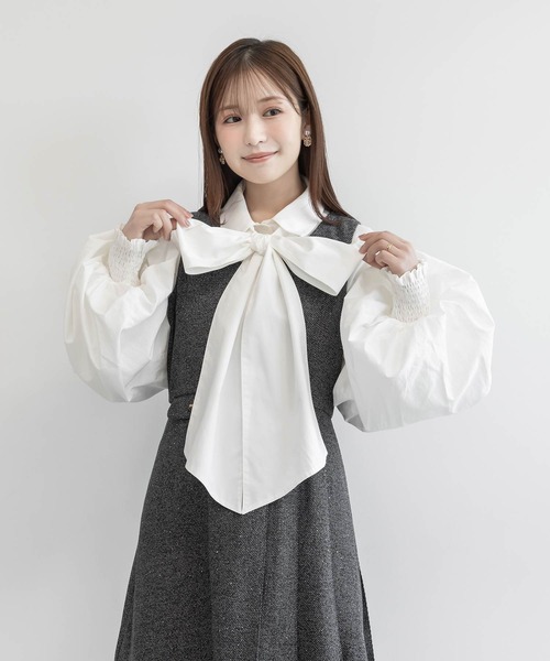 RANDA(ランダ)の「ボウタイ付きバルーンスリーブブラウス(シャツ/ブラウス・レディース・クリーム/ホワイト/ブラック・FREE)」の2枚目の写真