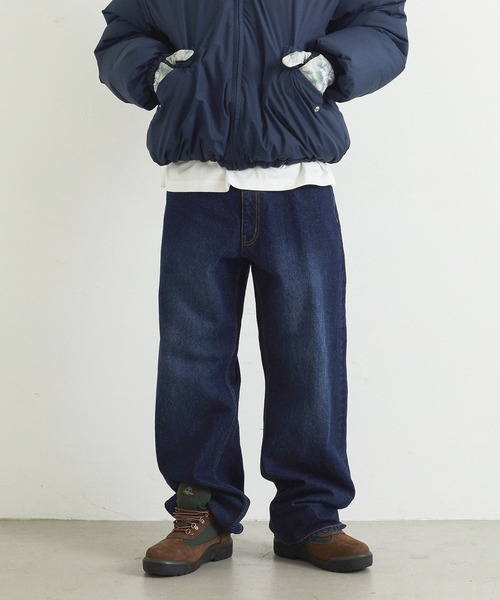 XLARGE(エクストララージ)の「OLD ENGLISH DENIM PANTS(デニムパンツ・メンズ・ブラック/インディゴブルー/ライトインディゴブルー・36inch/30inch/32inch/34inch)」の1枚目の写真