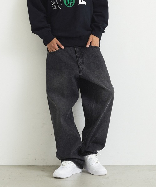 XLARGE(エクストララージ)の「OLD ENGLISH DENIM PANTS(デニムパンツ・メンズ・ブラック/インディゴブルー/ライトインディゴブルー・36inch/30inch/32inch/34inch)」の2枚目の写真