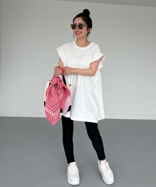 CHERI since1985(シェリ)の「フレンチスリーブマーメイドデザインチュニック(チュニック・レディース・オフホワイト/ブラック・FREE)」の3枚目の写真