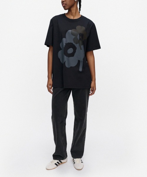 marimekko(マリメッコ)の「【kioski】 Embla Unikko / t-shirt(Tシャツ/カットソー・レディース・ブラック・LARGE/X-SMALL/SMALL/MEDIUM)」の1枚目の写真