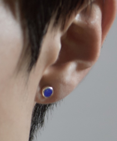 quip queint(クイップクエイント)の「【quip queint】palette pierce/パレット ピアス(ピアス(両耳用)・レディース・ホワイト/ブルー/シルバー×オニキス/グリーン・FREE)」の4枚目の写真