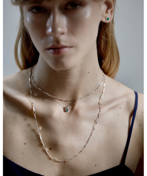 quip queint(クイップクエイント)の「【quip queint】palette pierce/パレット ピアス(ピアス(両耳用)・レディース・ホワイト/ブルー/シルバー×オニキス/グリーン・FREE)」の8枚目の写真