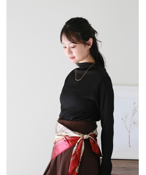 fifth(フィフス)の「カットシャーリングボトルネックロンT(Tシャツ/カットソー・レディース・ブルー/アイボリー/グレイッシュベージュ・M)」の15枚目の写真