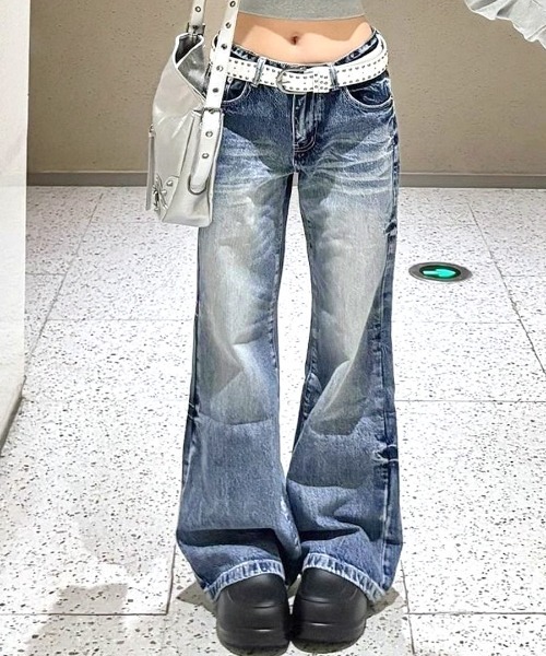 Riff(リフ)の「ウォッシュ加工デニムパンツ(デニムパンツ・レディース・ブルー・S/M/L)」の3枚目の写真