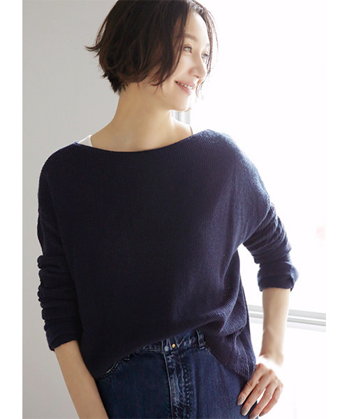 STYLE DELI(スタイルデリ)の「春のあっさりボートネックニット(ニット/セーター・レディース・ネイビー/アイボリー/グレイッシュベージュ・M)」の3枚目の写真