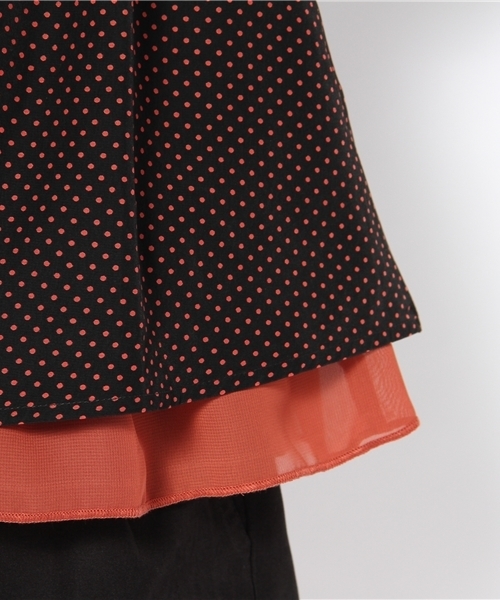 mystic(ミスティック)の「配色ドットブラウス(シャツ/ブラウス・レディース・ブラック/マスタード/レンガ・フリ-)」の6枚目の写真