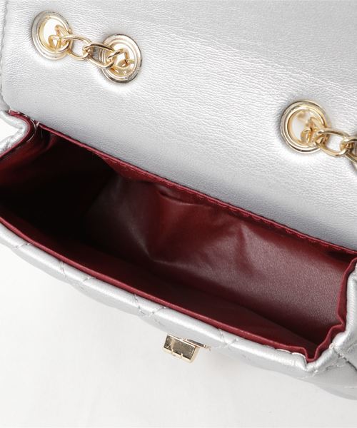 florist（フローリスト）の「合皮キルトショルダーバッグ（ショルダーバッグ・レディース・ブラック/ベージュ/ピンク/シルバー/ブルー/ホワイト・FREE）」の9枚目の写真