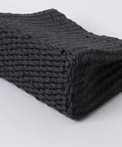 NATURAL BEAUTY BASIC（ナチュラルビューティーベーシック）の「【雑誌掲載】バンブーハンドバスケット（ハンドバッグ・レディース・ブラック/ベージュ・ﾌﾘ-）」の3枚目の写真