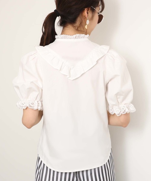 one after another NICE CLAUP（ワンアフターアナザーナイスクラップ）の「Ｖフリルタックブラウス（シャツ/ブラウス・レディース・ブラック/オフホワイト/ボルドー・FREE）」の15枚目の写真