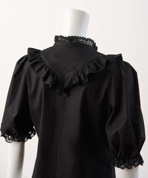 one after another NICE CLAUP（ワンアフターアナザーナイスクラップ）の「Ｖフリルタックブラウス（シャツ/ブラウス・レディース・ブラック/オフホワイト/ボルドー・FREE）」の22枚目の写真