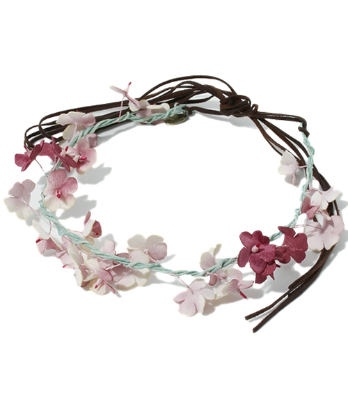 bpr BEAMS Women's（ビーピーアール　ビームス）の「atelier senka / 小花のガーランド（その他ヘアアクセサリー・レディース・ブラック/ピンク・ONE SIZE）」の2枚目の写真