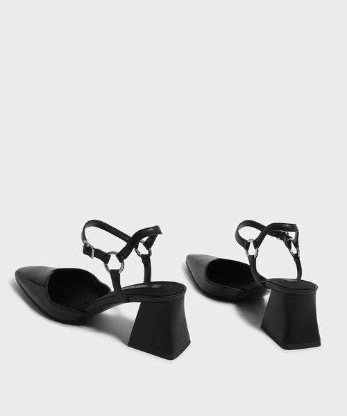 CHARLES & KEITH(チャールズ & キース)の「アンクルストラップフレアヒール / ANKLE STRAP FLARE HEELS(サンダル・レディース・ブラック/レッド/ピンク・22.5cm/23cm/23.5cm/24.5cm/25cm/25.5cm)」の6枚目の写真
