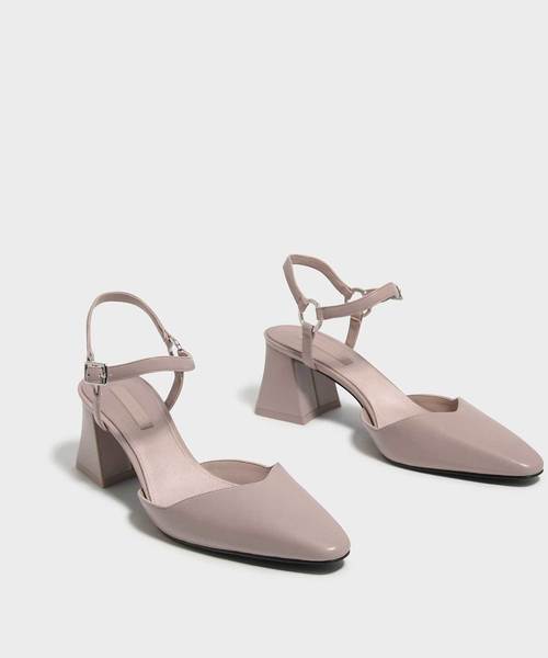 CHARLES & KEITH(チャールズ & キース)の「アンクルストラップフレアヒール / ANKLE STRAP FLARE HEELS(サンダル・レディース・ブラック/レッド/ピンク・22.5cm/23cm/23.5cm/24.5cm/25cm/25.5cm)」の11枚目の写真