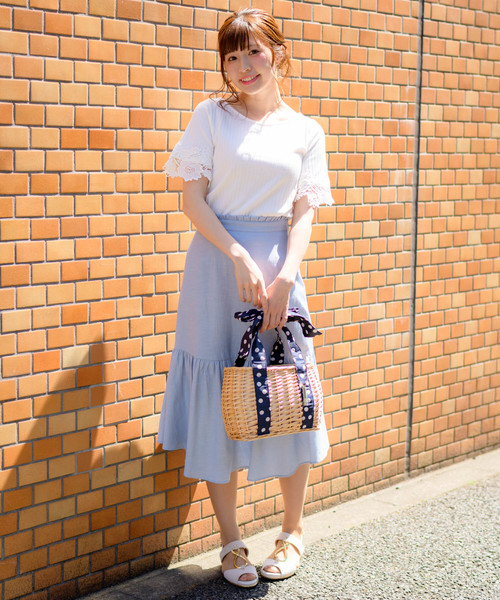 Rewde(ルゥデ)の「ハンドルリボンカゴBAG(9R18-KB2011)(かごバッグ・レディース・ホワイト/ブラック/ネイビー・FREE)」の20枚目の写真