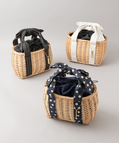 Rewde(ルゥデ)の「ハンドルリボンカゴBAG(9R18-KB2011)(かごバッグ・レディース・ホワイト/ブラック/ネイビー・FREE)」の16枚目の写真