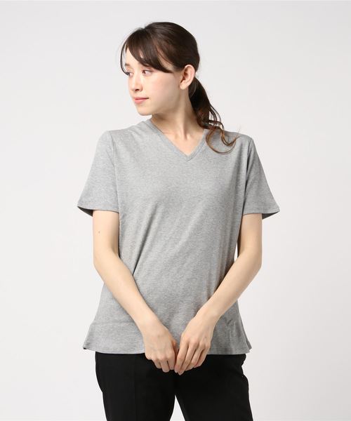 Pierrot（ピエロ）の「ネックが選べる シルケットコットンTシャツ（Tシャツ/カットソー・レディース・ネイビー/ブラック系その他/ベージュ系その他/ブラック/ホワイト系その他/オフホワイト/杢グレー/ブルー系その他/ブラウン系その他/モカ/グレー系その他/グレイッシュベージュ・L/M）」の16枚目の写真